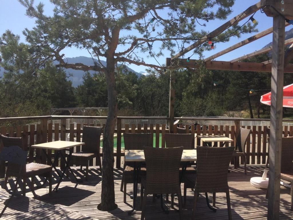 מלון Saint-Martin-de-Clelles Camping La Chabannerie מראה חיצוני תמונה