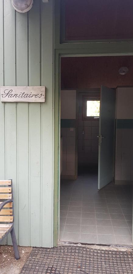 מלון Saint-Martin-de-Clelles Camping La Chabannerie מראה חיצוני תמונה